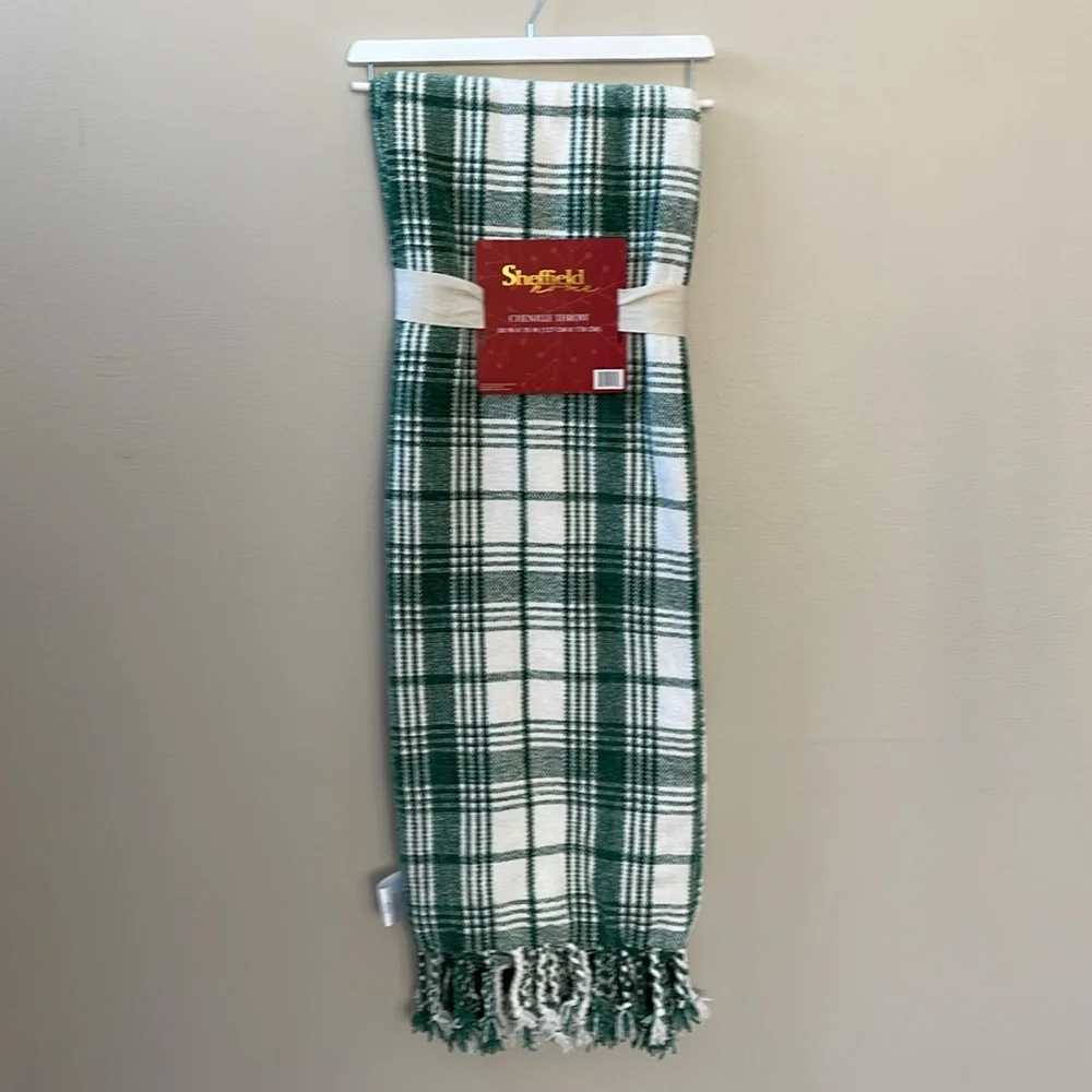 Sheffield Home Plaid Chenille Throw Blanket, Sz 50” x 70”